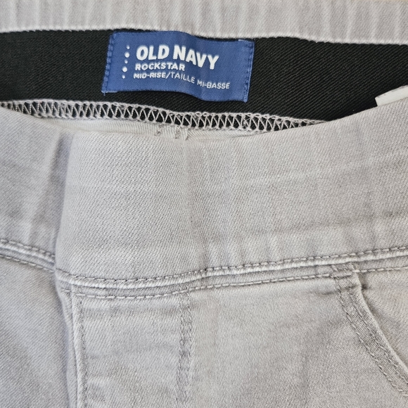 Oldnavy ladies gray pull on jeans size 12 reg - Picture 2 of 4